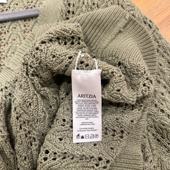 Aritzia Wilfred Olive Green Cardigan - Picture 9 of 10